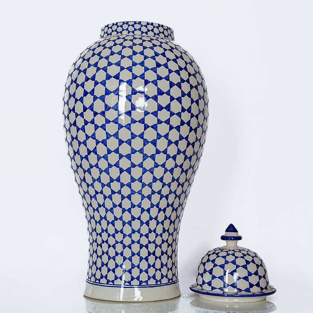 Web-Of-Mosaic-Design-vase2